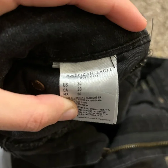 American Eagle Airflex+ Denim Black Jorts Size 30 - Picture 3 of 5